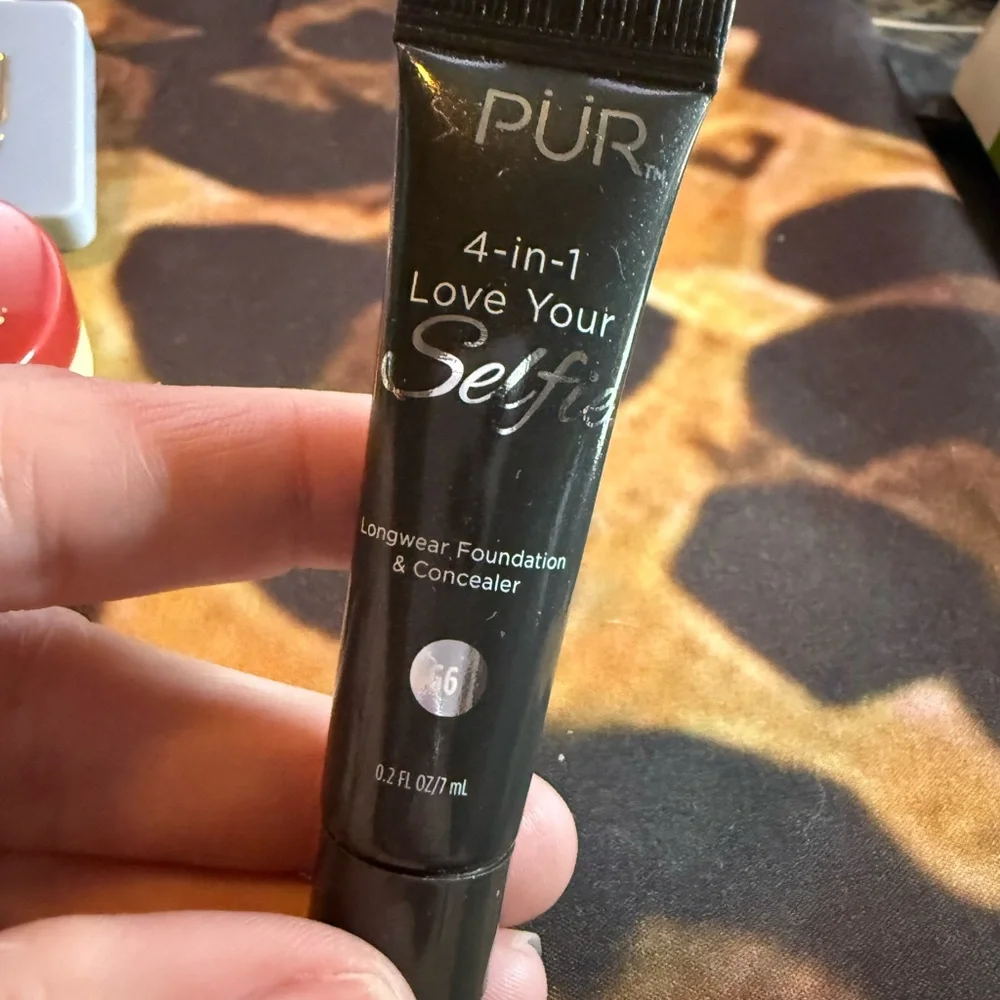 Makeup bundle with Ipsy cosmetic bag. See pics for more details.